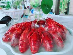 -冰冰龙虾·江湖菜·花园江景餐厅