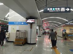 -铁西广场(地铁站)