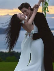 -拾年·定制婚纱摄影
