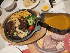 -香港新发烧腊茶餐厅(书城店)
