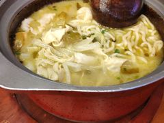 -周鱼小馆石锅酸菜鱼(活力汇店)