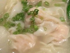 牛腩清汤烹云吞-新仙清汤牛腩(铜锣湾店)