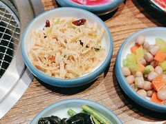 -明洞阿姨·韩式酱蟹烤肉·创意料理(三元桥店)