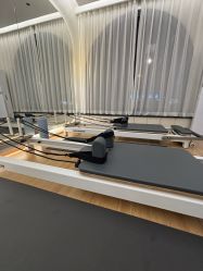 -依灵瑜伽普拉提连锁