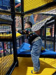 -反弹蹦床公园·亲子乐园·团建·派对(尚品奥莱店)