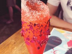 烈焰红唇-胡桃里音乐酒馆(环亚凯瑟琳广场店)