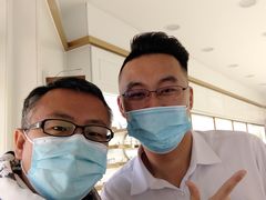 -翰佐蔡司小乐圆·依视路星趣控·暴龙眼镜折扣店