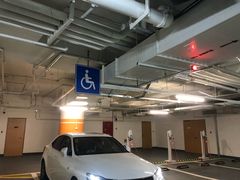 -兴业太古汇·停车场