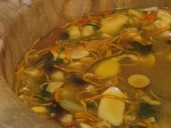 菌菇拼盘-抚仙湖生态石锅鱼野生菌(告庄店)