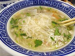 -努拉洪鸡蛋面馆