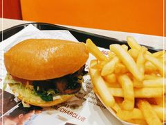 -The Habit Burger Grill 哈比特汉堡(爱琴海店)