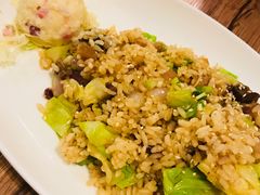 -玛格萝妮(汇智国际商业中心店)