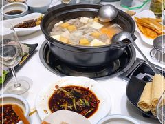 -东椰·海南椰子鸡火锅(朝阳门店)