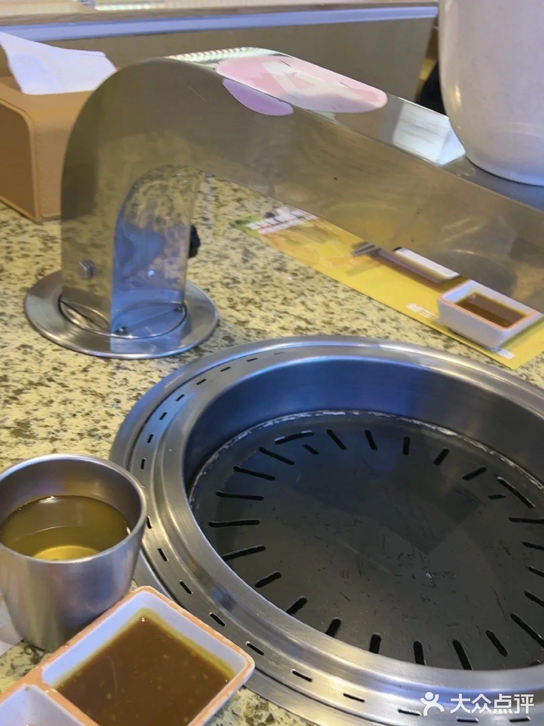 今天又来安三胖吃烤肉啦，环境超级好 服务很热情