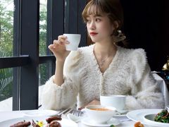 -深圳隐秀山居酒店
