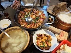 -富正毅三下锅·湘西韵味(天门山索道店)