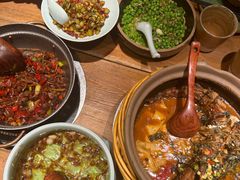 -吃饭皇帝大土家民族菜(正大广场店)