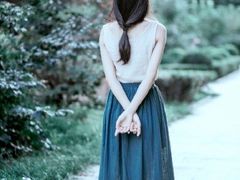 -群丽化妆摄影美甲纹绣培训学校