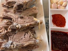 手抓羊肉-清真·伊然轩青海特色美食