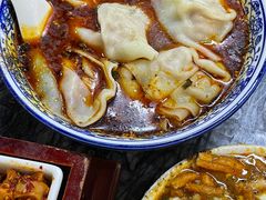 红汤抄手-西月城谭豆花(春熙路店)