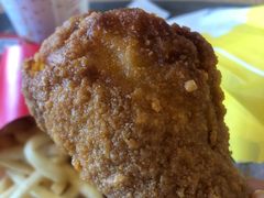 -麦当劳(展览路店)