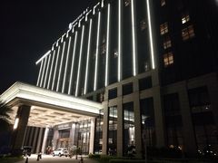 -华邑酒店·鲜艳全日自助餐厅