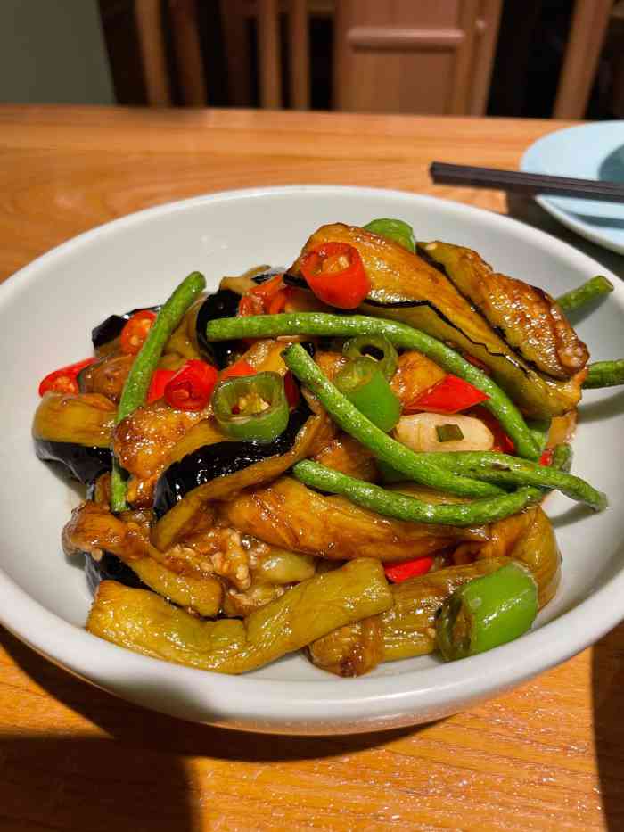 鸡毛店·川菜(东郊记忆店)-"现在的鸡毛店真的让人有点失望了,菜品不