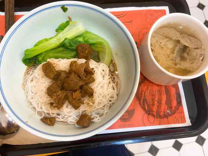 梅嫂卤肉饭(梅嫂卤肉饭世茂双子塔店)-"总体而言比沙坡尾的红猪卤肉饭