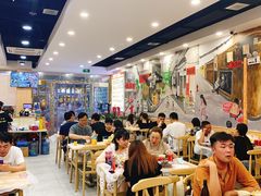 大堂-江城燕子大排档(江汉路步行街店)