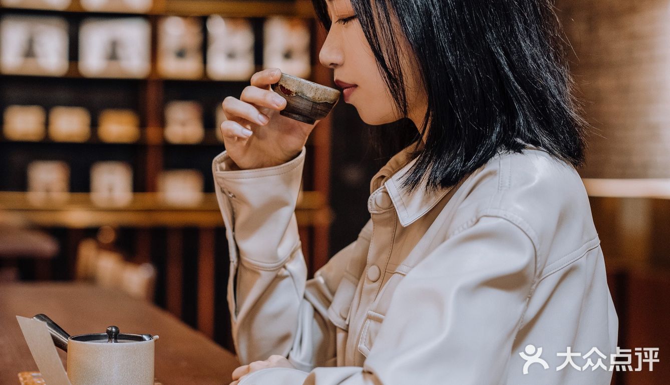 ⚠️在百年药材铺里喝咖啡，还大吵了一架⁉️