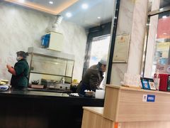 -白翔甜食店
