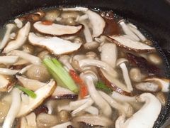 -呷哺呷哺 黄金牧场 (新中关购物中心店)