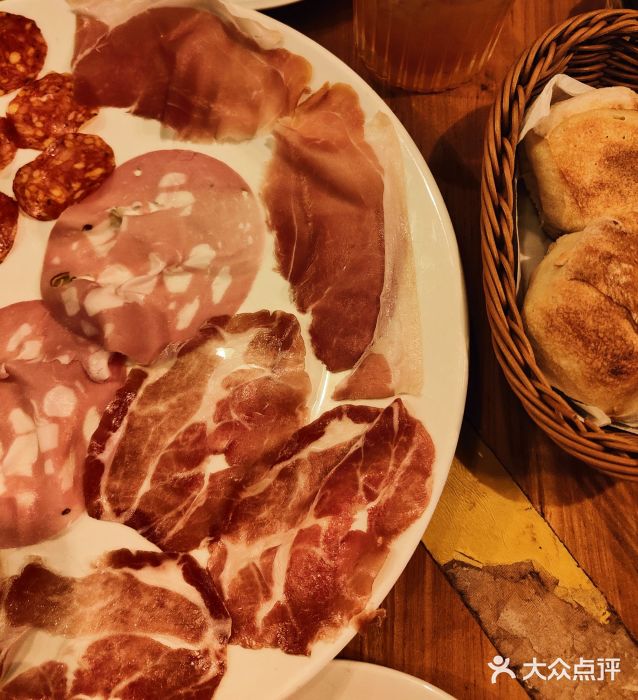 La Vite意大利餐厅酒馆(乌鲁木齐店)意大利传统混合冷肉拼盘图片
