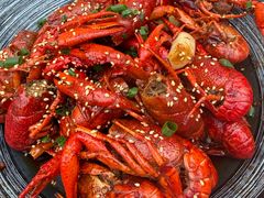 -肥肥虾庄·金牌油焖大虾(汉街SKP店)