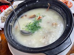 -渔人湾码头海鲜市场负二楼