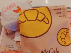 -麦当劳(汉口火车站候车室店)