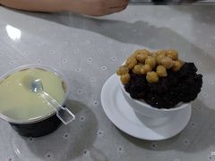 鹰嘴豆黑糯米双拼-老周记顺德双皮奶