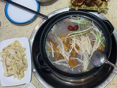 -九寨特色牦牛肉汤锅 羊肉汤锅