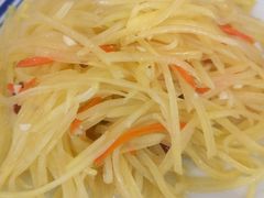 -八两八金·莱芜特色炒鸡(市南漳浦路店)