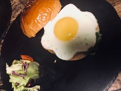 -HIGH FIVE哈福手工汉堡(桂林路店)