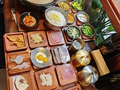 -银米·云南传统过桥米线(双廊黑金冠店)