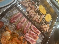 -张牌牌·东北烤肉小吃市集(金楠天街店)