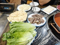 -乳仔牛牦牛汤锅 烤羊排(松潘古城店)