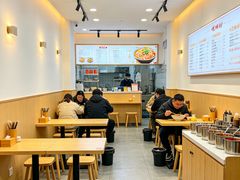 -柳州肥姨妈大骨螺蛳粉(沙河店)