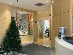 -瑞尔齿科(上海长风大悦城店)