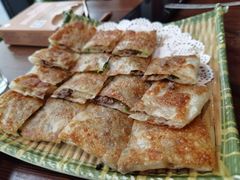 香葱牛肉飞饼-乡土黄·鲜牛肉火锅·小龙虾(兴业街店)