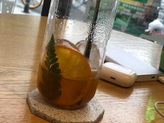 -ZING COFFEE 镜咖啡