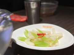 -胖哥俩肉蟹煲(华贸店)