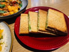 -HELLO 27 意面·沙拉·帕尼尼