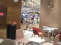 大堂-奈雪的茶(湖滨银泰in77C区PRO店)